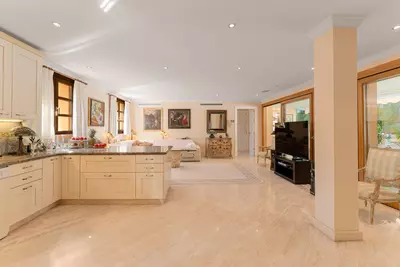 Detached Villa in Nueva Andalucía