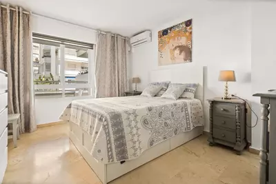 Middle Floor Apartment in Estepona