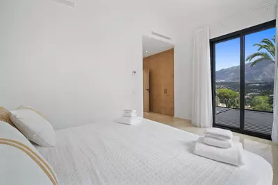 Detached Villa in Nueva Andalucía