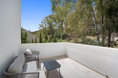 Detached Villa in Nueva Andalucía