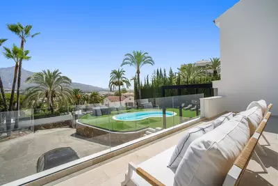 Detached Villa in Nueva Andalucía