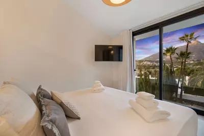 Detached Villa in Nueva Andalucía