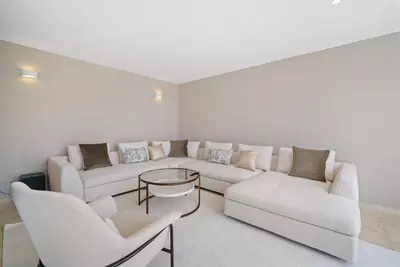 Detached Villa in Nueva Andalucía