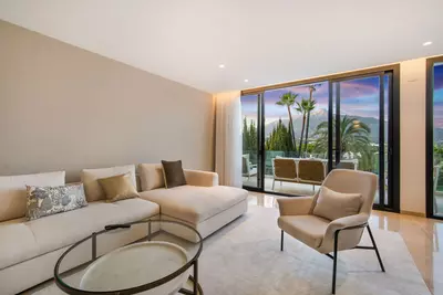 Detached Villa in Nueva Andalucía