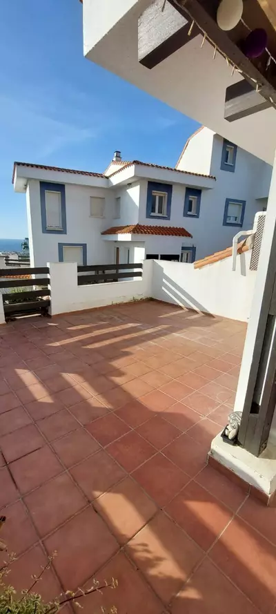 Middle Floor Apartment in Manilva