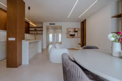 Middle Floor Apartment in Nueva Andalucía