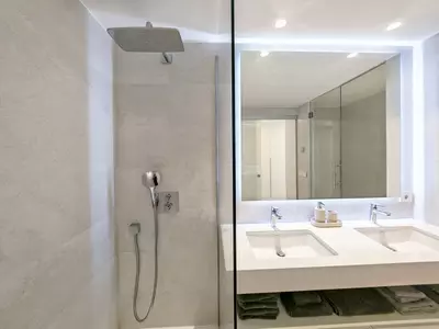 Middle Floor Apartment in Selwo
