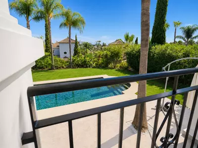 Detached Villa in El Paraiso