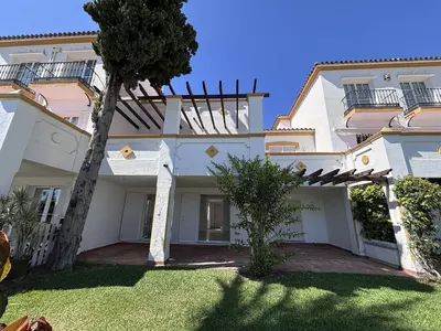 Townhouse in Estepona