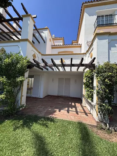 Townhouse in Estepona