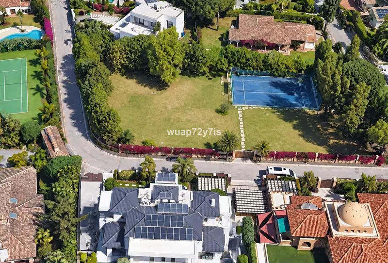 Residential Plot in El Paraiso