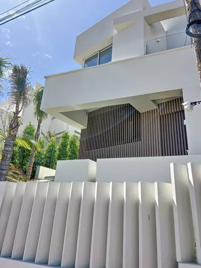 Detached Villa in Nueva Andalucía