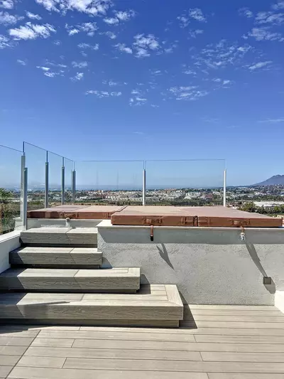 Detached Villa in Nueva Andalucía