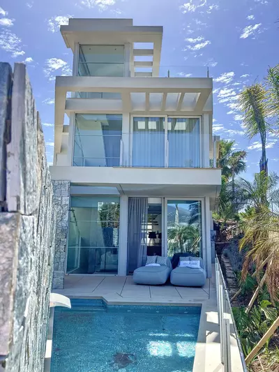 Detached Villa in Nueva Andalucía