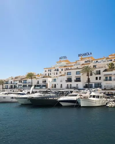 Middle Floor Apartment in Puerto Banús