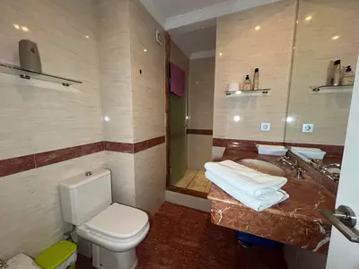 Middle Floor Apartment in Estepona
