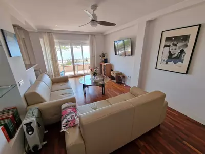 Middle Floor Apartment in Estepona