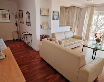 Middle Floor Apartment in Estepona