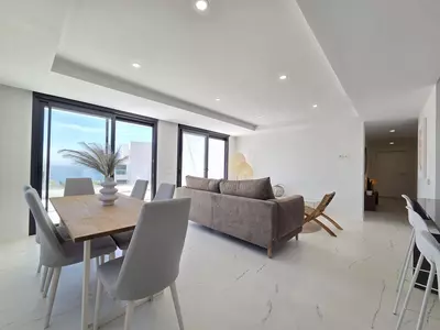 Middle Floor Apartment in Estepona