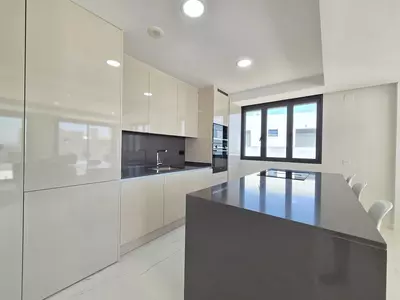 Middle Floor Apartment in Estepona