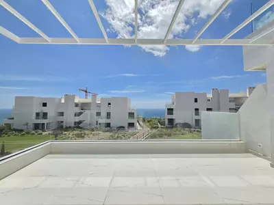 Middle Floor Apartment in Estepona