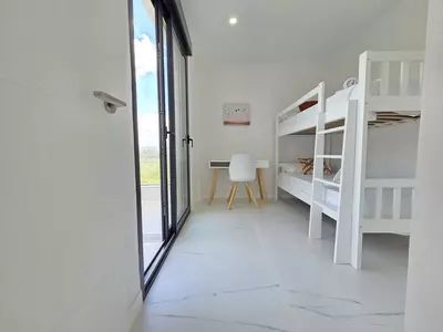 Middle Floor Apartment in Estepona