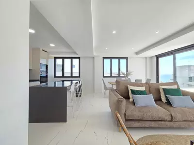 Middle Floor Apartment in Estepona