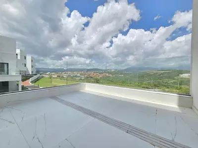 Middle Floor Apartment in Estepona