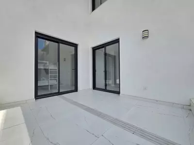 Middle Floor Apartment in Estepona