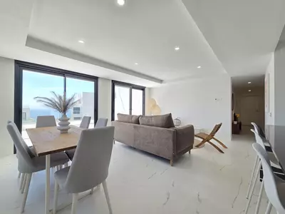 Middle Floor Apartment in Estepona