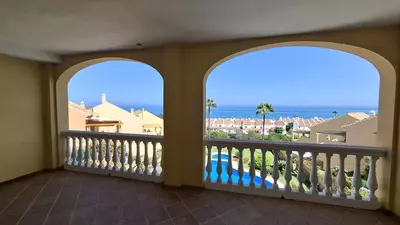Top Floor Apartment in Manilva