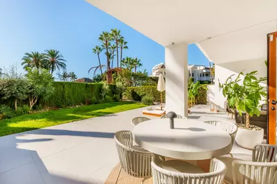 Ground Floor Apartment in Nueva Andalucía