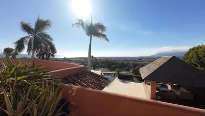 Detached Villa in El Paraiso