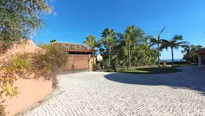 Detached Villa in El Paraiso