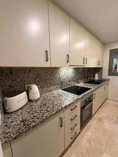 Middle Floor Apartment in Estepona