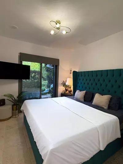 Middle Floor Apartment in Estepona