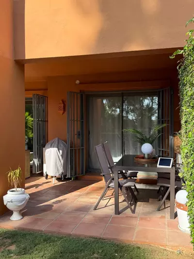 Middle Floor Apartment in Estepona