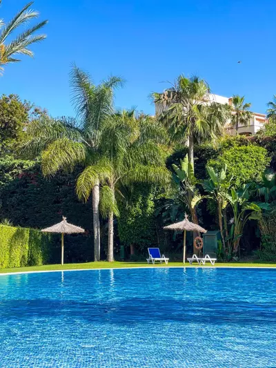 Middle Floor Apartment in Estepona