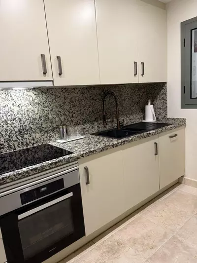 Middle Floor Apartment in Estepona