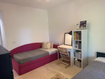 Middle Floor Apartment in Estepona