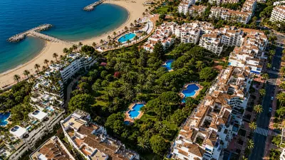 Middle Floor Apartment in Puerto Banús