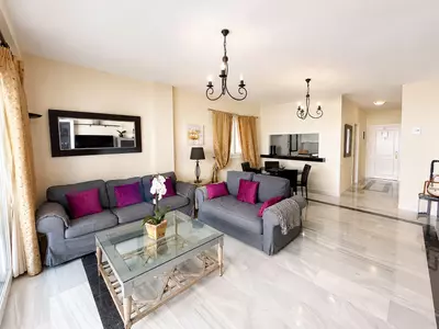 Middle Floor Apartment in Puerto Banús