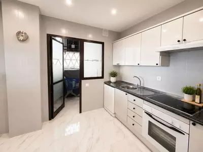 Middle Floor Apartment in Puerto Banús