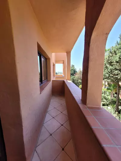Middle Floor Apartment in Bel Air