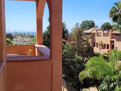 Middle Floor Apartment in Bel Air