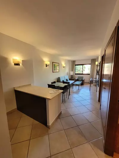 Middle Floor Apartment in Bel Air
