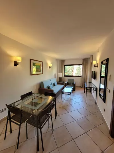 Middle Floor Apartment in Bel Air