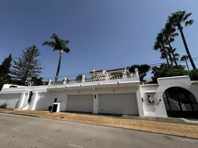 Detached Villa in Estepona