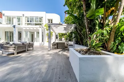 Detached Villa in Nueva Andalucía