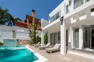 Detached Villa in Nueva Andalucía